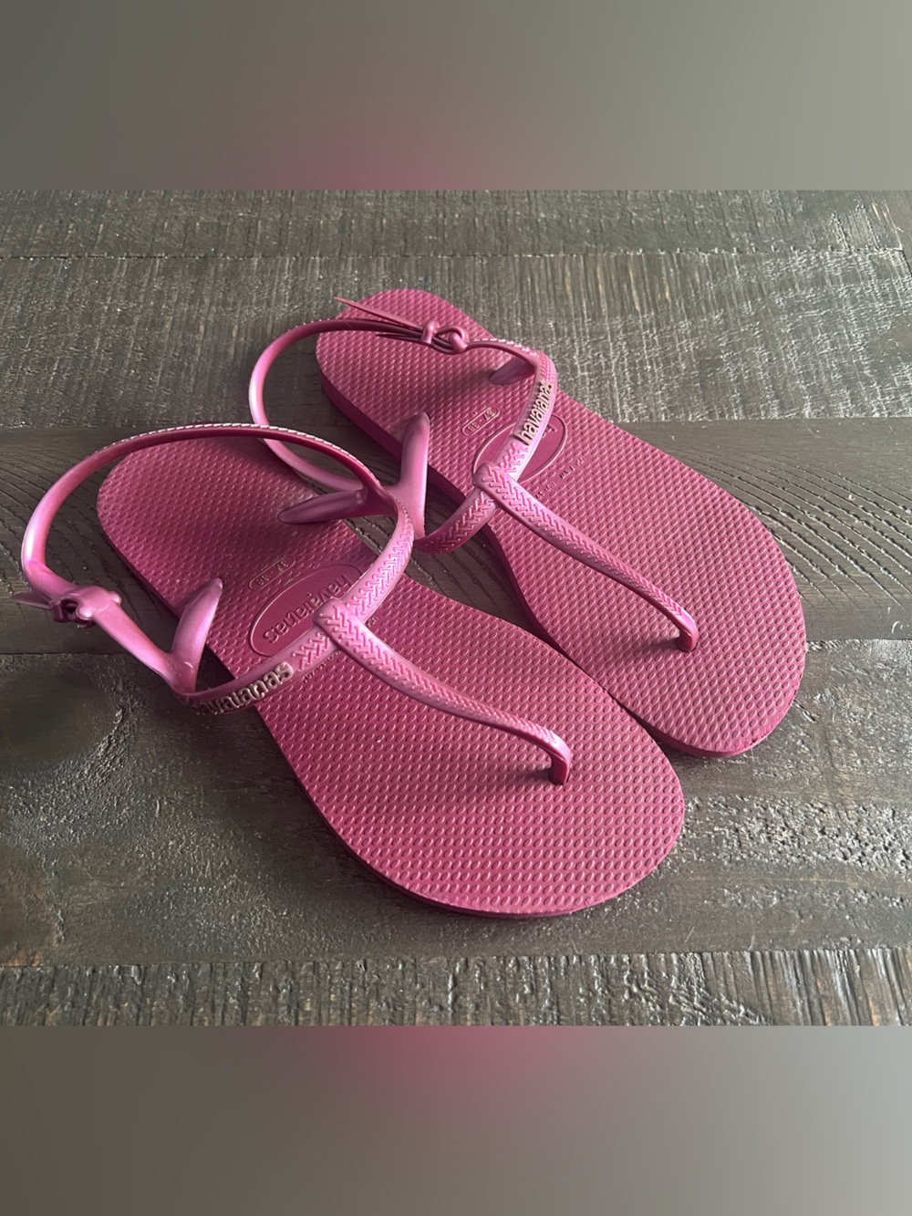 Havaianas Slim Freedom Sandals Womens 7 8 Berry Pink Ankle Strap Flip Flops
